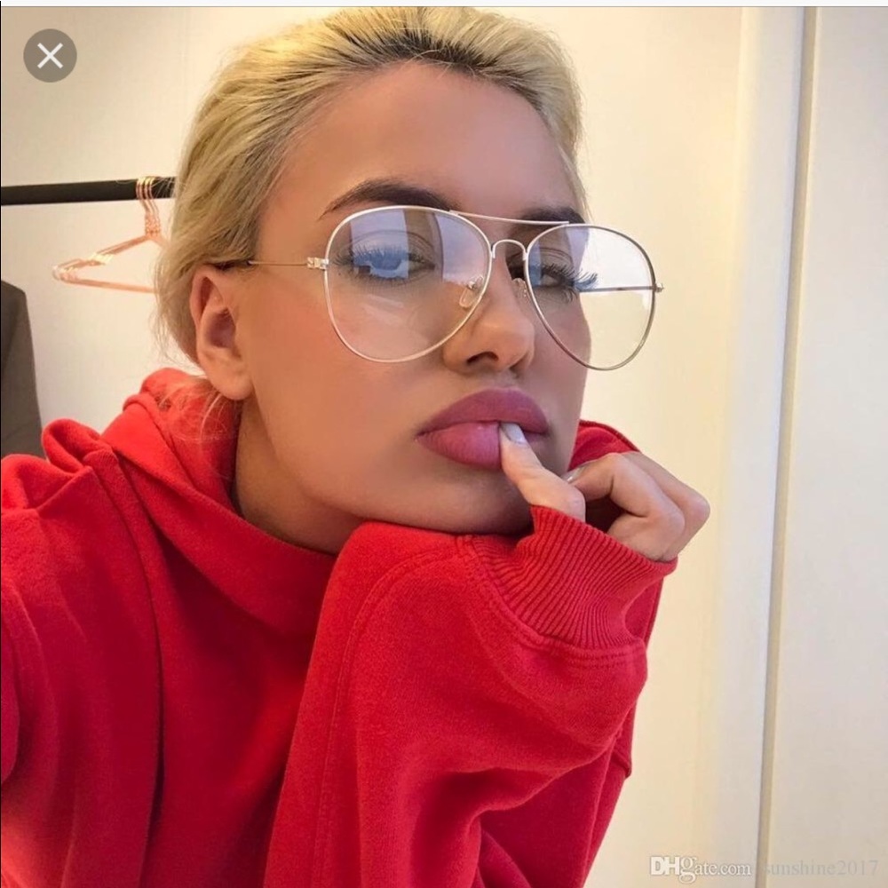 GOLD GLASSES